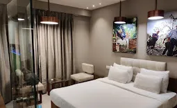 Deluxe