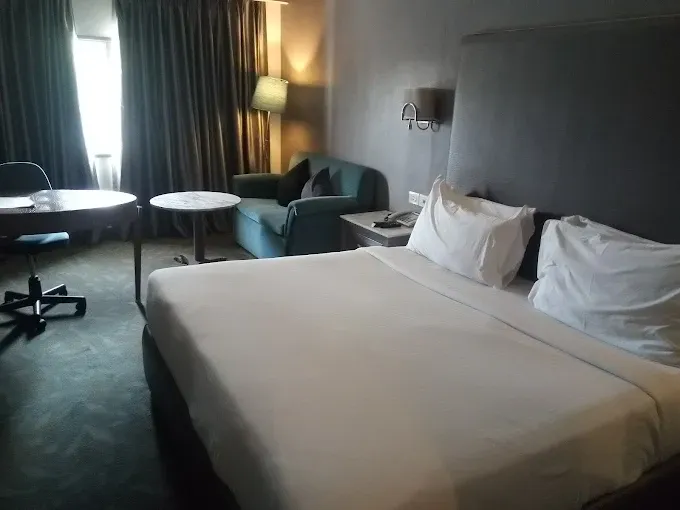 Piccadily Suite