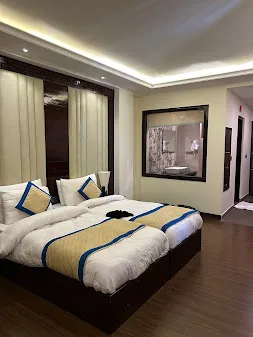 Deluxe 