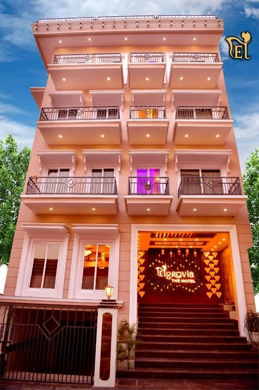 Hotel Elgrovia — photo 1