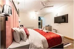 Super Deluxe Room ( With Non View )