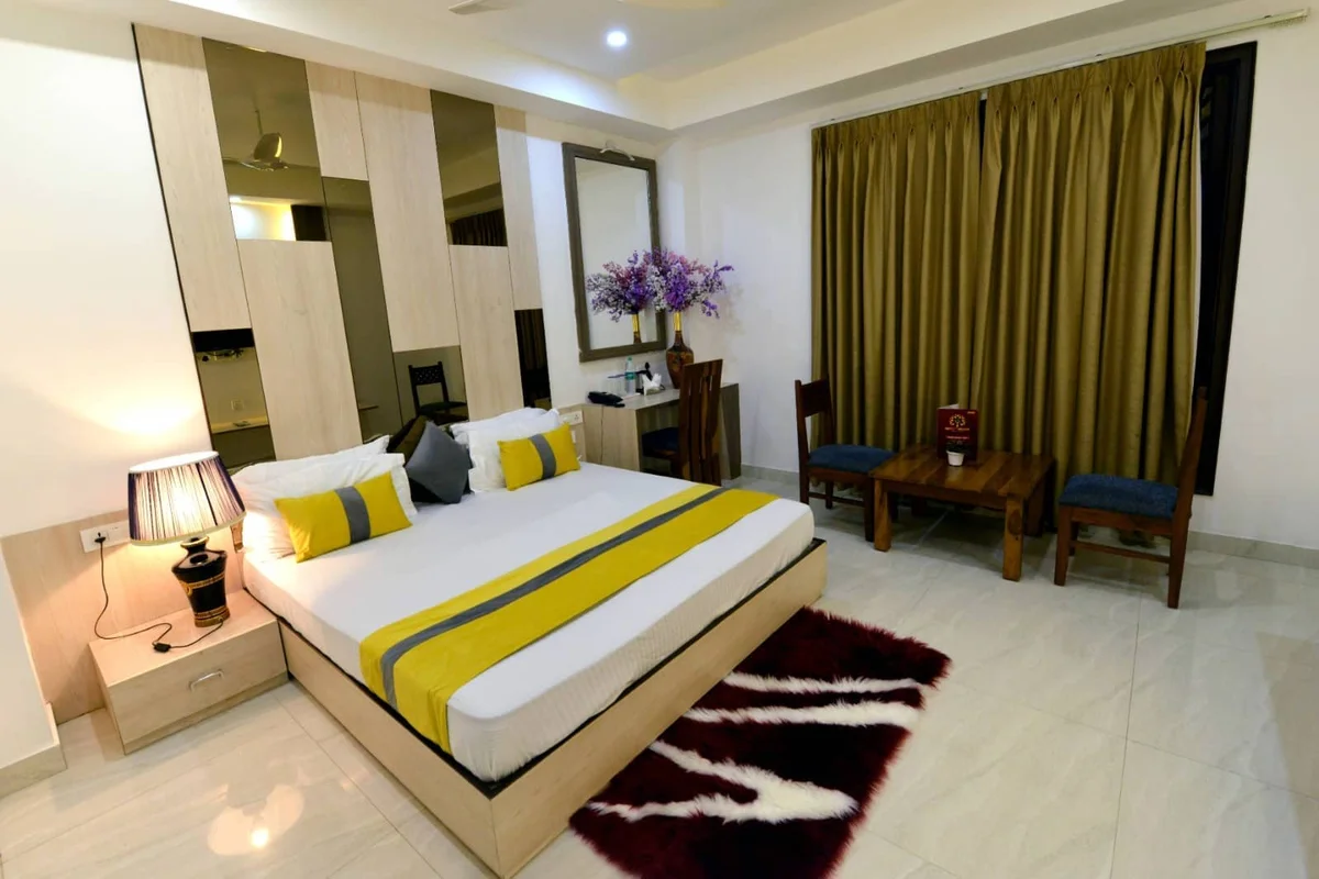 Hotel The Yellow — photo 8