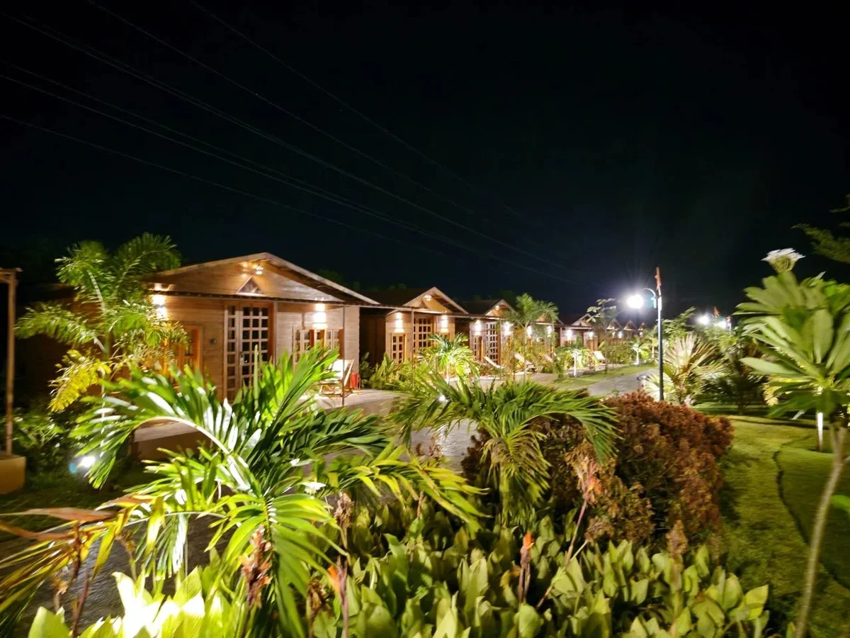NIRVANA RESORT & RESTAURANT  kevadia — photo 3