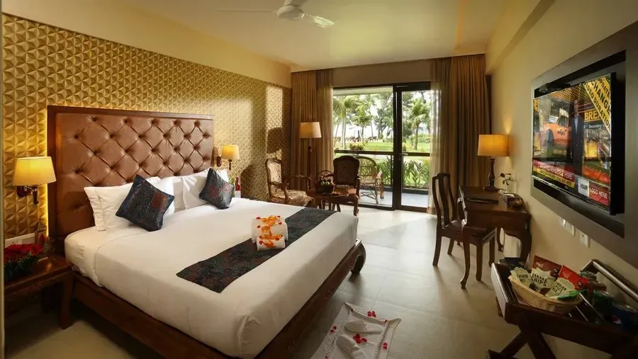 Lakeview Deluxe Room 