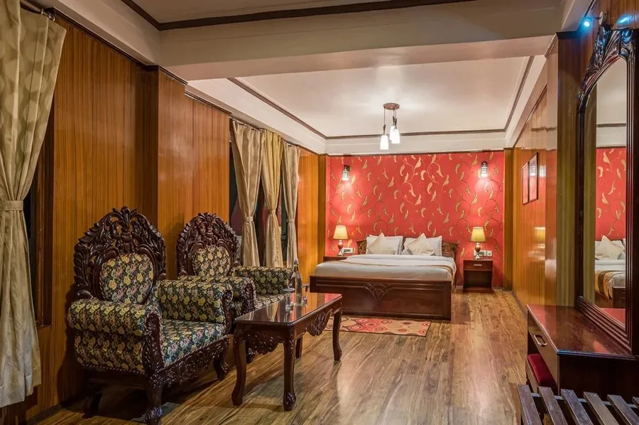 PREMIUM ROOM
