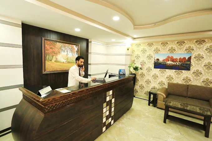Crown Plaza Residency — photo 3
