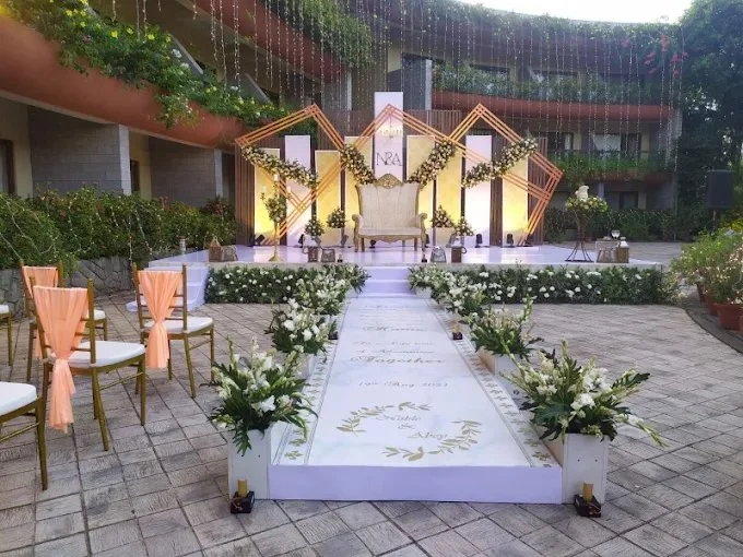 UDAY SUITES - THE GARDEN HOTEL — photo 2