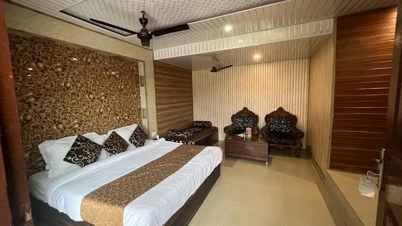 Hotel Sai Taj Grand  — photo 9