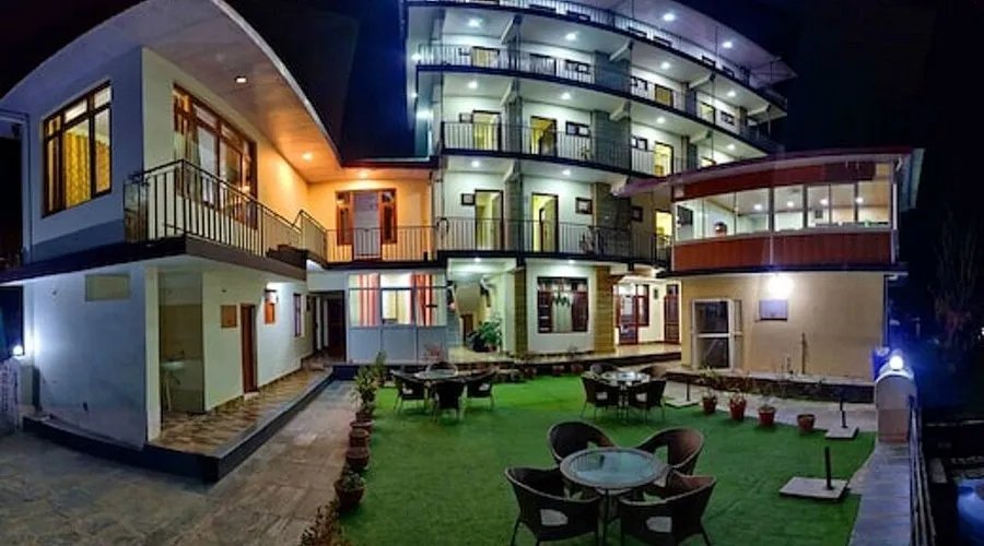 Hotel Satovari Pride Dharamshala photo 2