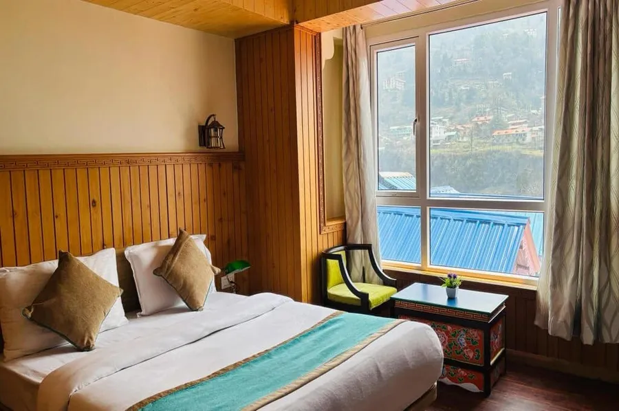 PREMIUM VIEW ROOM WITH BALCONY 