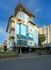 North Centre Hotel — photo 1